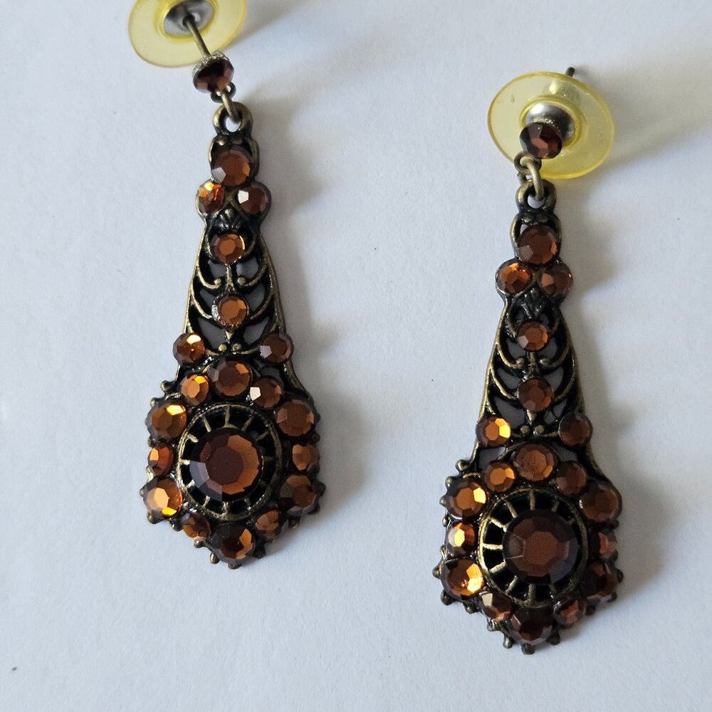 Bronze toned rhinestone dangle/chandelier earrings